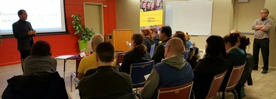groupe de parents lors d'une consultation communautaire à Parry Sound